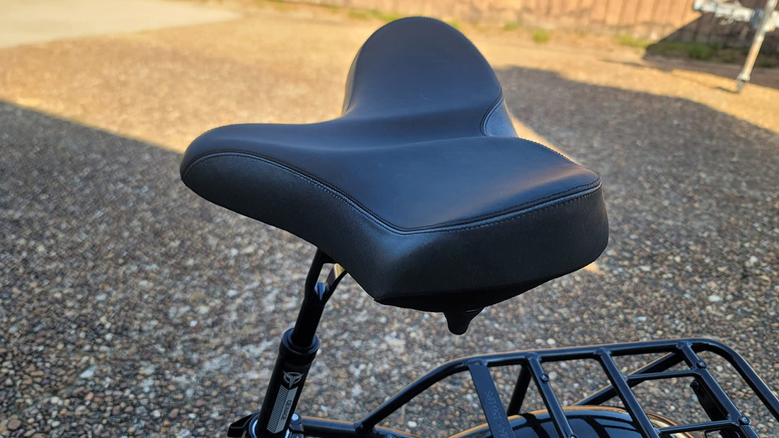 Comfort bike seat with shock absorbing springs