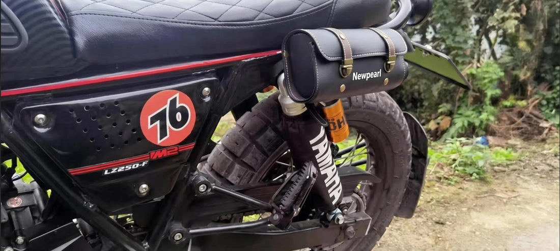 Compact bike front bag for tools wallet and keys