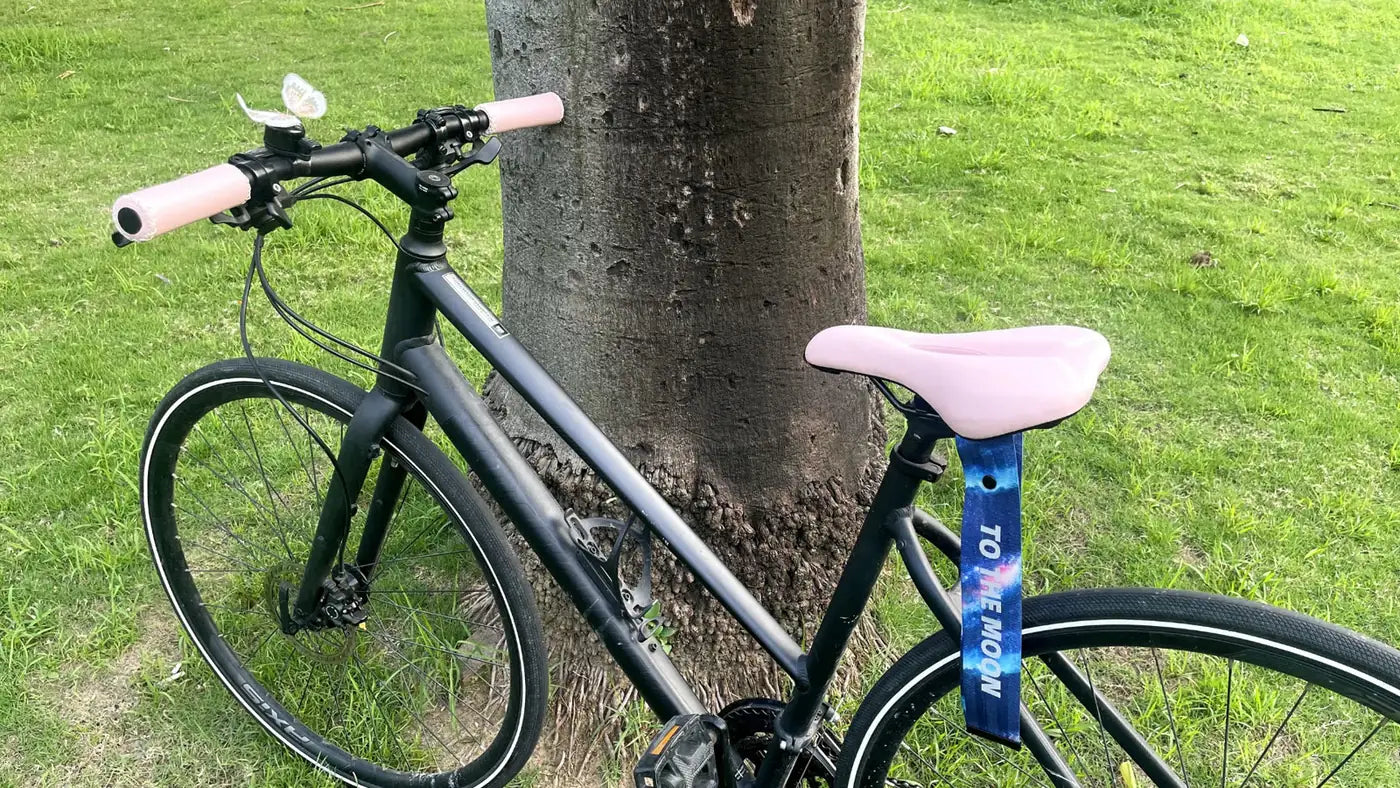 Newpearl comfort bike saddle and pink cycling accessories